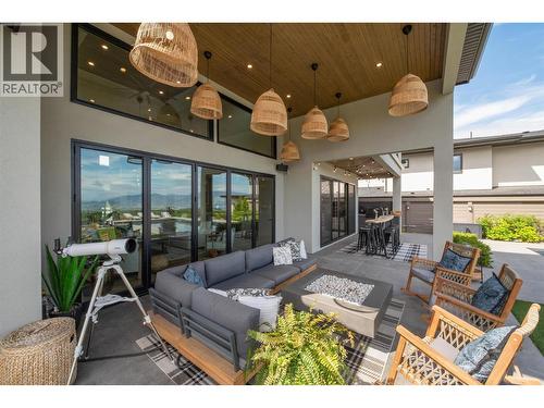 1612 Vincent Place, Kelowna, BC -  With Exterior