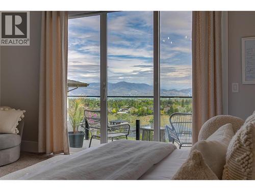 1612 Vincent Place, Kelowna, BC - Indoor