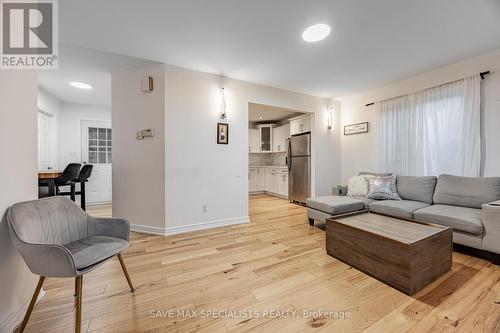 14829 Ninth Line, Whitchurch-Stouffville, ON - Indoor Photo Showing Living Room