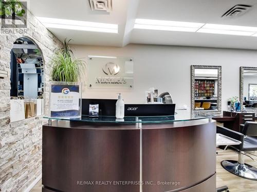 1735 Lakeshore Road W, Mississauga, ON 