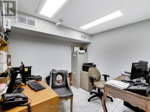 1735 Lakeshore Road W, Mississauga, ON 