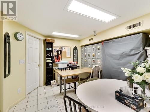 1735 Lakeshore Road W, Mississauga, ON 