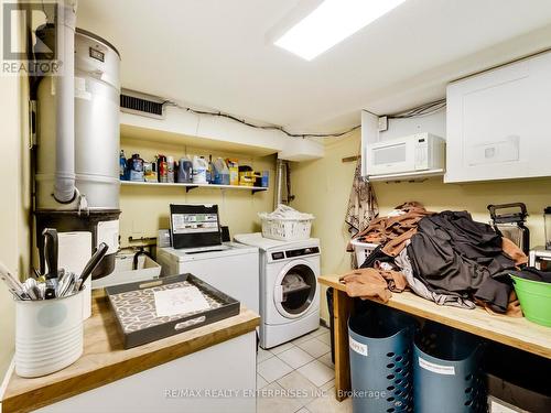 1735 Lakeshore Road W, Mississauga, ON 