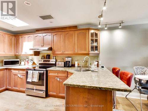 1735 Lakeshore Road W, Mississauga, ON 