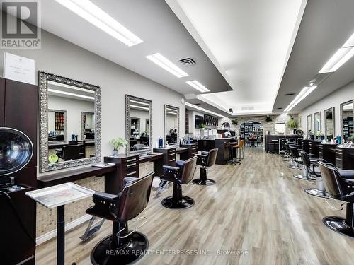 1735 Lakeshore Road W, Mississauga, ON 