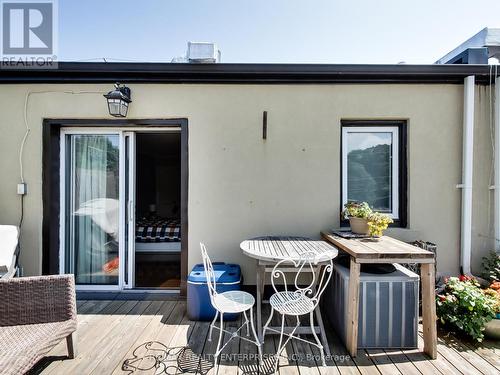 1735 Lakeshore Road W, Mississauga, ON 