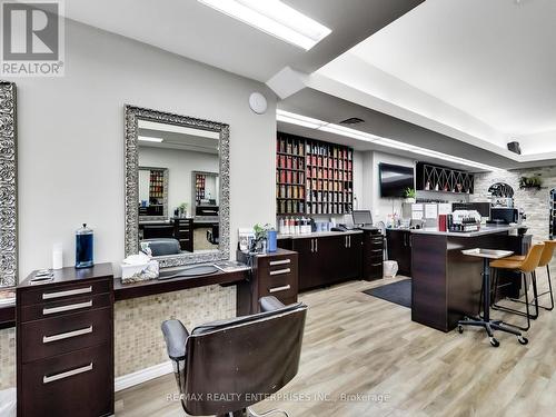 1735 Lakeshore Road W, Mississauga, ON 