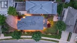 8 SHALLIMAR COURT  Brampton, ON L6X 4N2