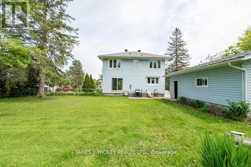 8 Tweedsmuir Place, Deep River, ON - Outdoor