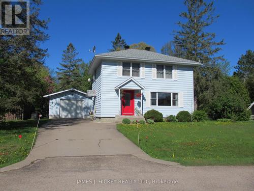 8 TWEEDSMUIR PLACE  Deep River, ON K0J 1P0