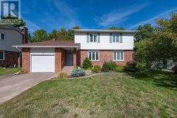 116 FRONTENAC CRESCENT  Deep River, ON K0J 1P0