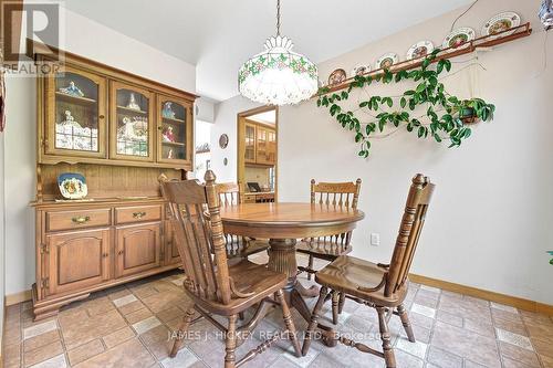 116 Frontenac Crescent, Deep River, ON - Indoor Photo Showing Dining Room