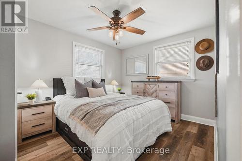 300 Melrose Avenue, Kitchener, ON - Indoor Photo Showing Bedroom