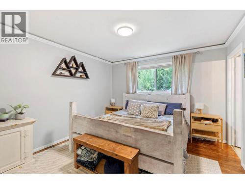 1525 Hollywood Road S, Kelowna, BC - Indoor Photo Showing Bedroom