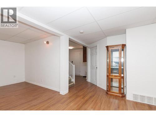 5246 Mayfair Road Se, Salmon Arm, BC - Indoor Photo Showing Other Room