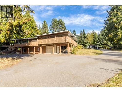 5246 Mayfair Road Se, Salmon Arm, BC - Outdoor