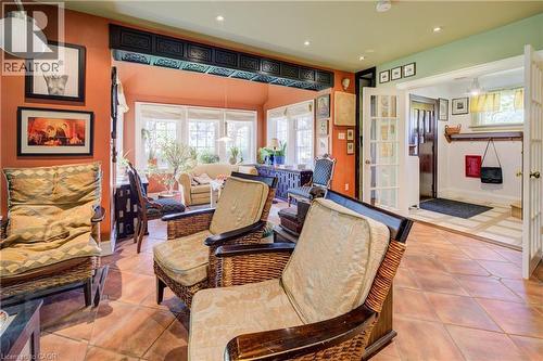 Lobby with recessed lighting - 85 Union Boulevard, Kitchener, ON - Indoor