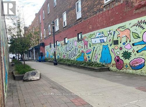 958 2Nd Avenue E, Owen Sound, ON 