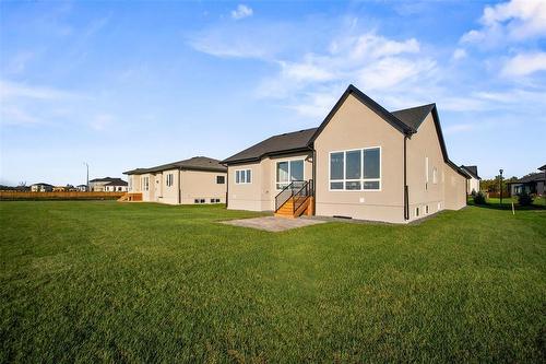 19 Ash Cove, Headingley, MB - Outdoor