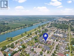 Along Recreational Welland Canal - 