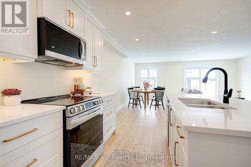 30 Linda Drive, Huron East (Seaforth), ON - Indoor Photo Showing Kitchen With Double Sink With Upgraded Kitchen