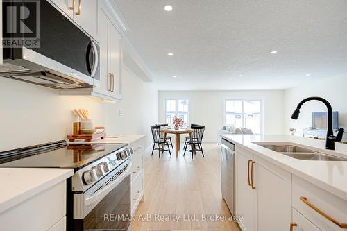 30 Linda Drive, Huron East (Seaforth), ON - Indoor Photo Showing Kitchen With Double Sink