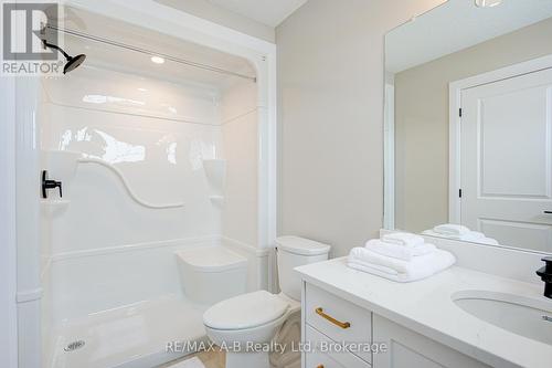 30 Linda Drive, Huron East (Seaforth), ON - Indoor Photo Showing Bathroom