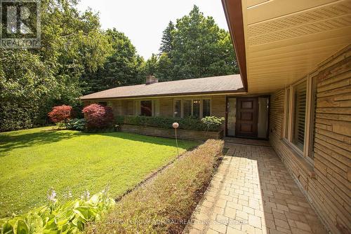 91 Forest Grove Drive, Toronto, ON - Outdoor