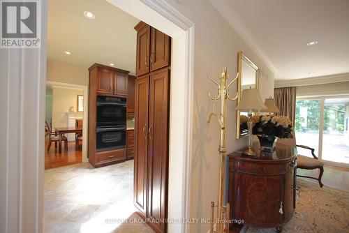 91 Forest Grove Drive, Toronto, ON - Indoor Photo Showing Other Room