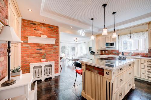 Cuisine - 756  - 760 25E Avenue, Montréal (Lachine), QC - Indoor Photo Showing Kitchen With Upgraded Kitchen