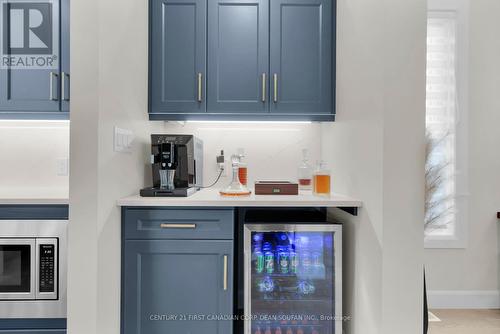 7251 Silver Creek Circle, London South (South V), ON - Indoor