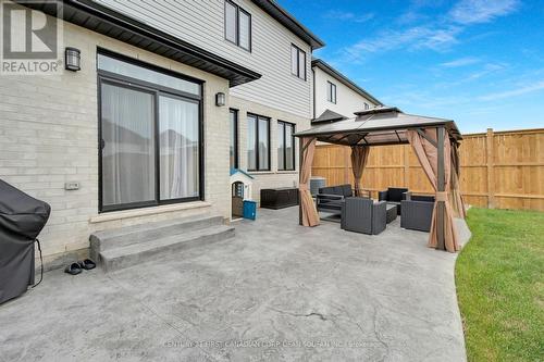 7251 Silver Creek Circle, London South (South V), ON - Outdoor With Exterior