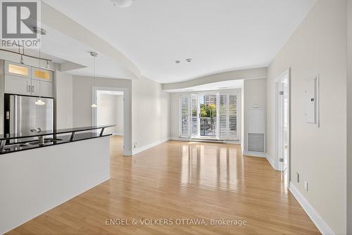 505 - 95 Bronson Avenue, Ottawa, ON - Indoor Photo Showing Other Room