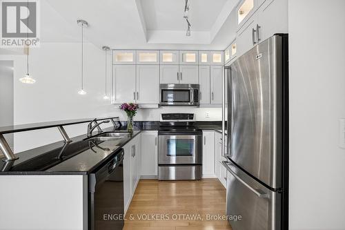 505 - 95 Bronson Avenue, Ottawa, ON - Indoor Photo Showing Kitchen With Stainless Steel Kitchen With Double Sink