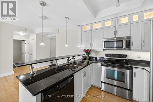 505 - 95 Bronson Avenue, Ottawa, ON - Indoor Photo Showing Kitchen With Stainless Steel Kitchen With Double Sink With Upgraded Kitchen