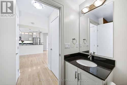 505 - 95 Bronson Avenue, Ottawa, ON - Indoor Photo Showing Bathroom