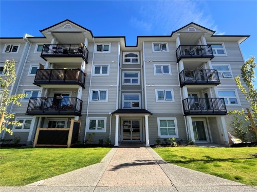 102-3855 11Th Ave, Port Alberni, BC - Outdoor With Facade