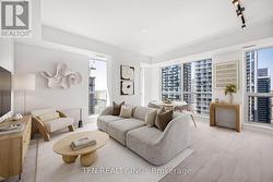 4305 - 327 KING STREET W  Toronto, ON M5V 0W7