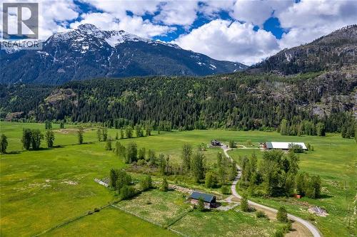 9115 Pemberton Meadows Road, Pemberton, BC 
