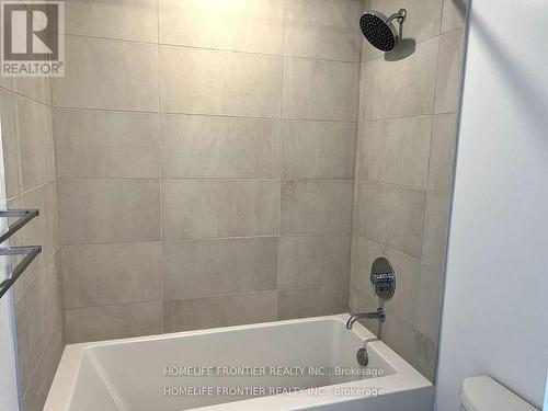 4308 - 7890 Jane Street, Vaughan, ON - Indoor Photo Showing Bathroom