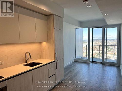 4308 - 7890 Jane Street, Vaughan, ON - Indoor Photo Showing Other Room