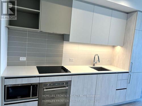 4308 - 7890 Jane Street, Vaughan, ON - Indoor Photo Showing Kitchen