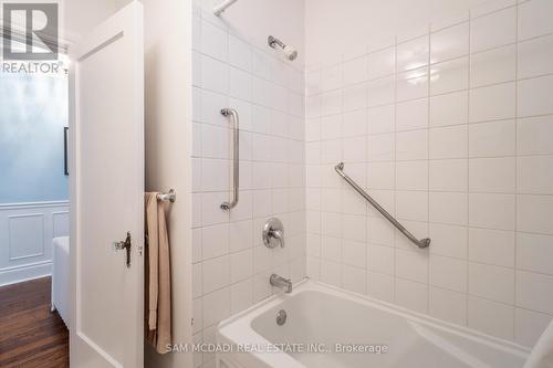 11 Brant Avenue, Mississauga, ON - Indoor Photo Showing Bathroom