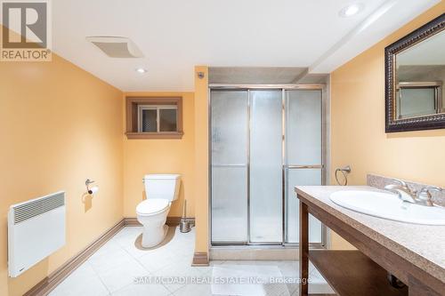 11 Brant Avenue, Mississauga, ON - Indoor Photo Showing Bathroom