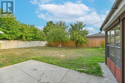 6 Beechwood Crescent, Brampton, ON - Outdoor With Backyard