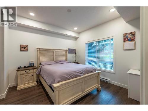 410 5Th  S Avenue Unit# 1104, Golden, BC - Indoor Photo Showing Bedroom