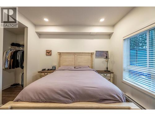 410 5Th  S Avenue Unit# 1104, Golden, BC - Indoor Photo Showing Bedroom