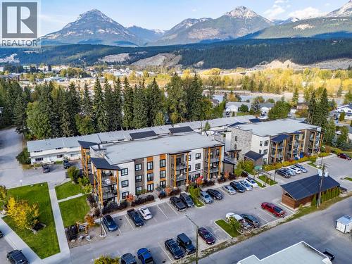 410 5Th  S Avenue Unit# 1104, Golden, BC - Outdoor With View
