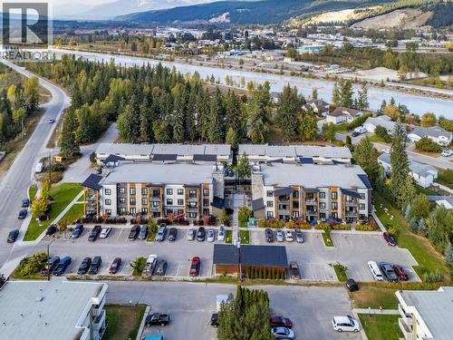 410 5Th  S Avenue Unit# 1104, Golden, BC - Outdoor With Body Of Water With View