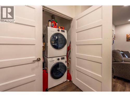 410 5Th  S Avenue Unit# 1104, Golden, BC - Indoor Photo Showing Laundry Room